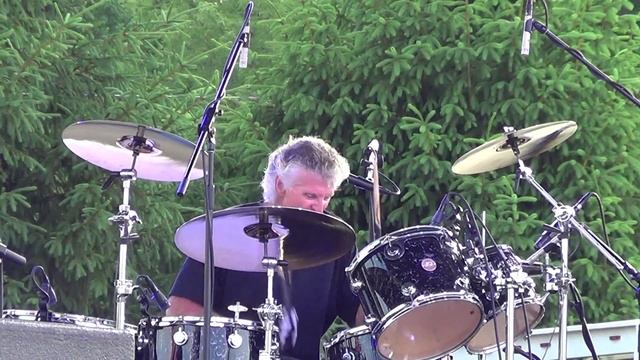 Grand Funk Railroad @Rock/Ribs, Augusta, NJ 6/28/14 Drum Solo смотреть онлайн
