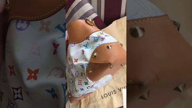 Louis Vuitton Judy multicolore Authentic смотреть онлайн