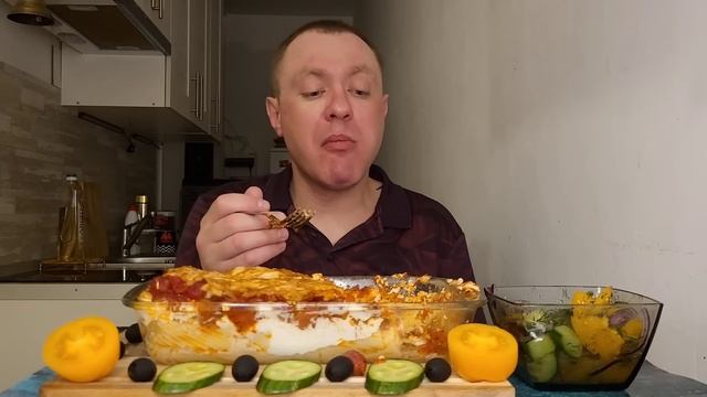 МУКБАНГ. ОБЖОР. ЗИТИ. ПАСТА С КОЛБАСОЙ ЧОРИЗО, СЫРОМ ПАРМЕЗАН, МОЦАРЕЛЛА, РИККОТА. PASTA. АСМР.