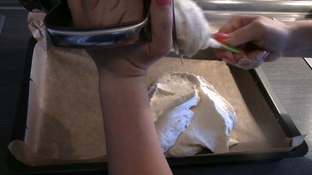 Пироги с ягодным джемом и маршмеллоу