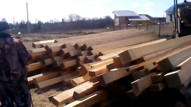 Разгрузка строительного материала на объекте смотреть онлайн