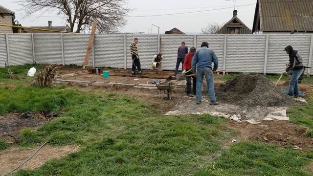 Дешевый ленточный фундамент и полы по грунту смотреть онлайн