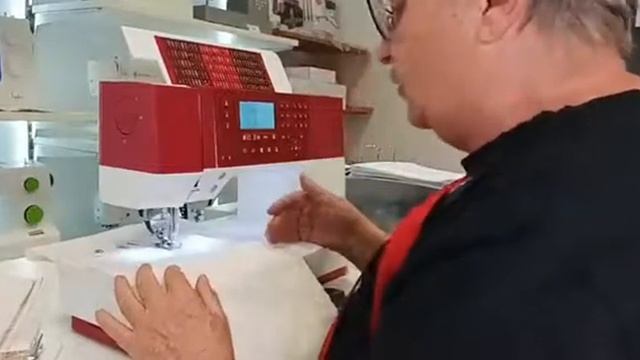 Pfaff Creative 1.5 - predstavitev in uporaba šivalno vezilnega stroja смотреть онлайн