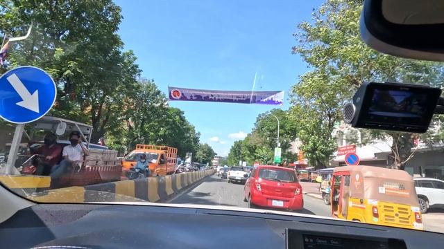ХАОС или обычное дорожное движение в Камбодже Пномпень смотреть онлайн