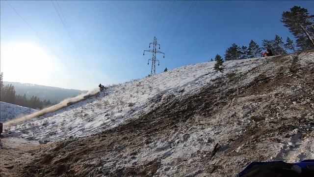 Горки, снег, зима и Эндуро-Исполнители смотреть онлайн