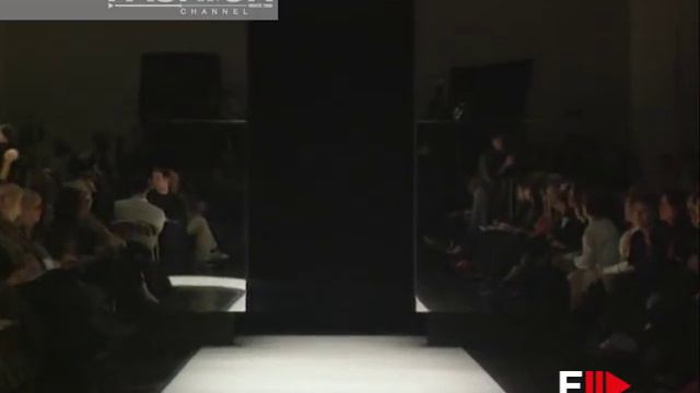 GIANFRANCO FERRÉ Fall 2000/2001 Milan - Fashion Channel