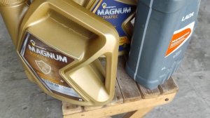 Моторное масло в ниву почему лью это!