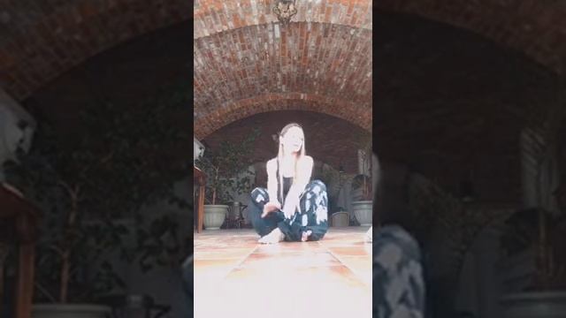 Интуитивные танцы. Практика "Танец-материя" смотреть онлайн