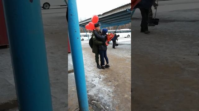 Встречаю любимого с армии))) смотреть онлайн