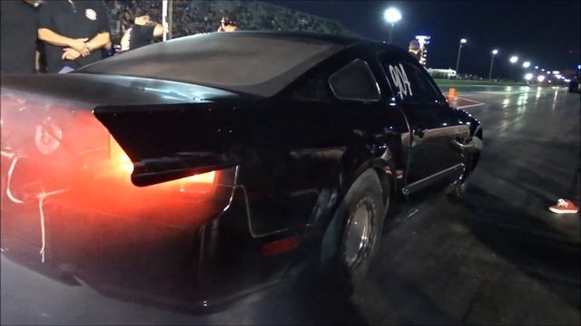 The Red Wagon vs Paul Brogdon n2o Mustang at Bounty Hunters II смотреть онлайн