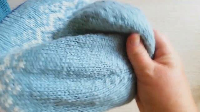 Двухслойная шапка на обхват головы 55-57 см с жаккардовым узором. смотреть онлайн