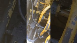 Устранение течей в распределителе! Замена колец Komatsu PC 800