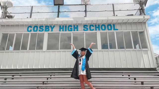 Mackenzie Graduation 2021 смотреть онлайн