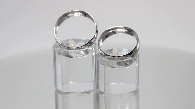 Парные обручальные кольца из белого золота 5.2 мм смотреть онлайн