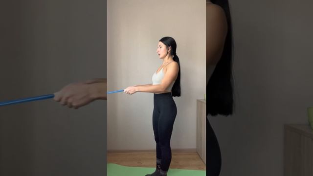 Тренировка спины 2 +руки.С резинкой и гантелями. Цикл 1-2 смотреть онлайн