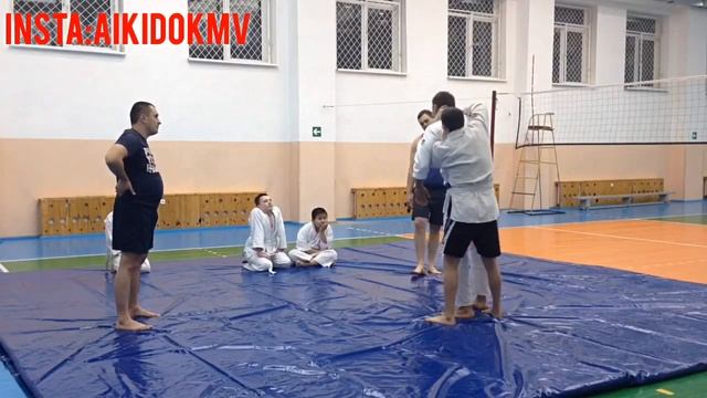 Освобождение от захватов ножа. 1 смотреть онлайн