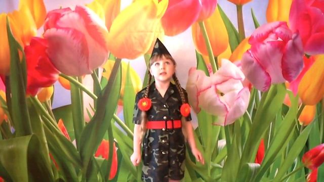 Сима Петрова стихотворение "Дедушкин портрет" Виктор Туров. смотреть онлайн