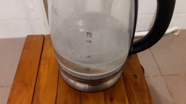 Молоко в электрочайнике плохая идея. Эксперимент с молоком. смотреть онлайн