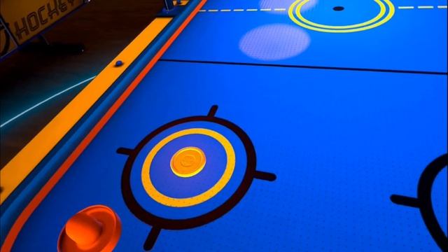 Sports Bar VR - бильярд, аэрохоккей, дартс и т.п. смотреть онлайн