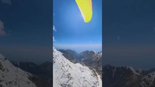 Горный полёт на параплане Mountain paragliding flight смотреть онлайн