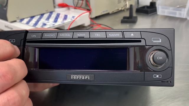 Ferrari 430 Radio Badge Removal смотреть онлайн