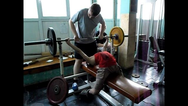 Жим лежа 55 кг с паузой 3 секунды смотреть онлайн