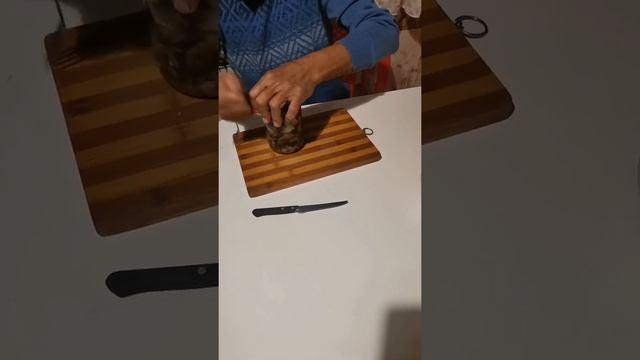 как мы открывали консервные банки без открывалки в старые времена смотреть онлайн