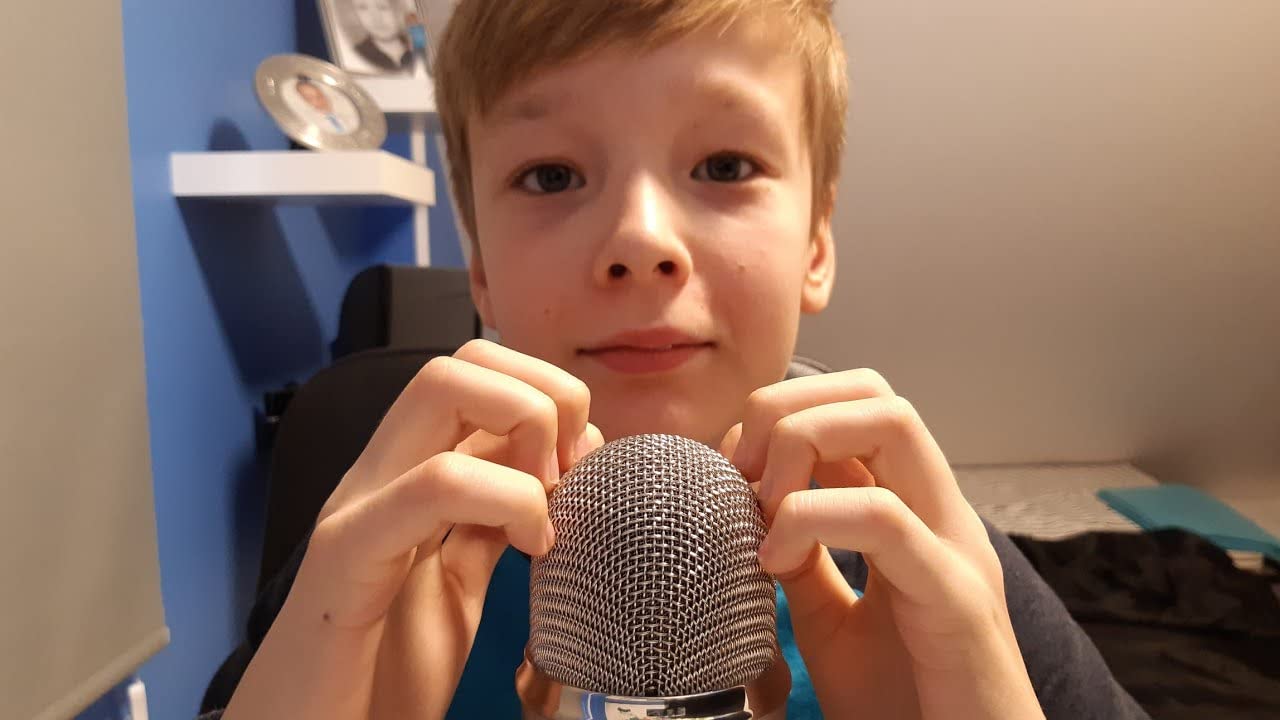 ASMR just mic scratching смотреть онлайн