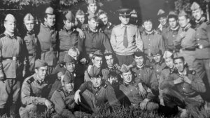 ДРУЗЬЯ МОИ ДРУЗЬЯ...