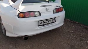 Звук выхлопа Toyota Supra 2jzge Mine's