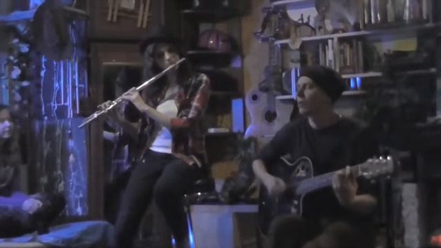Д.Дубров (PLOTNIK82)&А.Лужецкая - Сделав круг смотреть онлайн