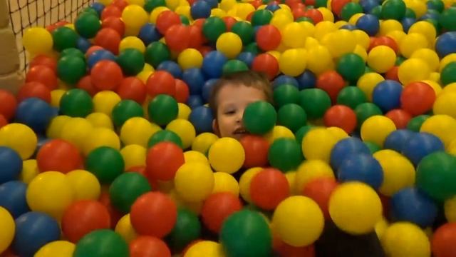 ВЛОГ День рождение 4 года смотреть онлайн