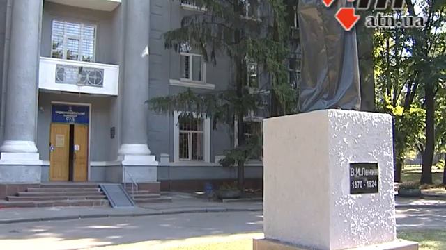 12.09.14 - «Охота на Ильичей» продолжается: в Харькове разбили 2 памятника Ленину смотреть онлайн