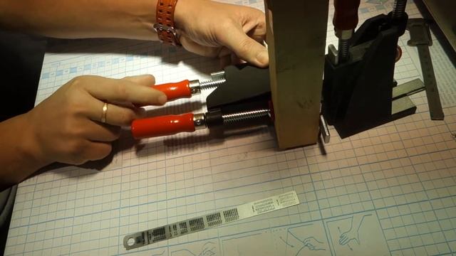 Струбцина для установки рам Bessey BE-FRK85 смотреть онлайн