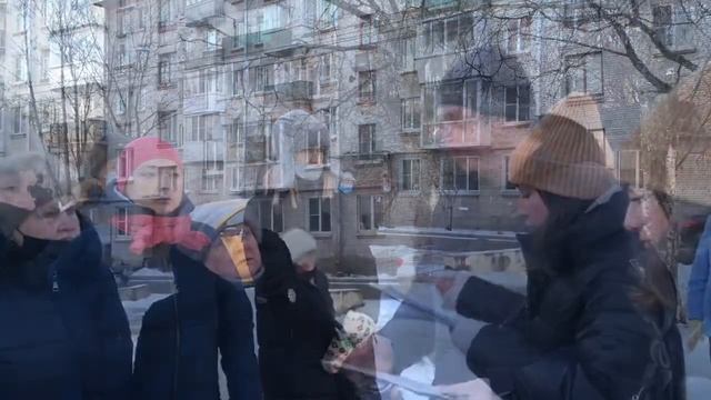 Ропшинское шоссе: людям не выйти из своих подъездов? смотреть онлайн