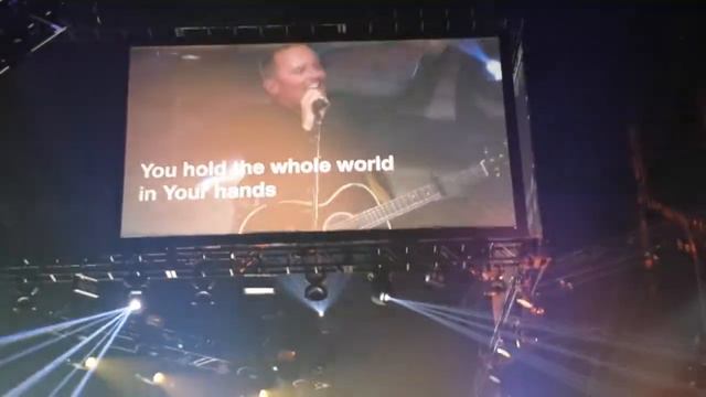 Chris Tomlin "Whom Shall I Fear (God of Angel Armies)" смотреть онлайн