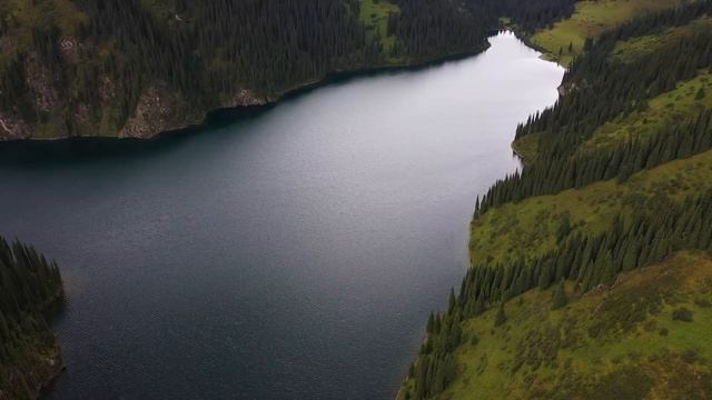 Озеро Кольсай вид с дрона