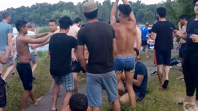 зажигательный арабский танец на пляже смотреть онлайн