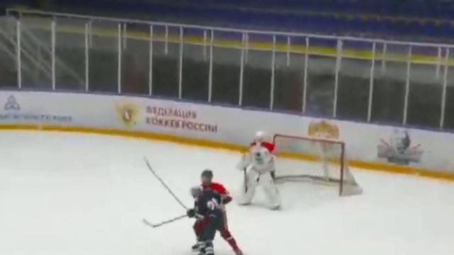 Алиса. Опять игра. Нефтяник - 2008. Вратарь Гареев Сабир. смотреть онлайн