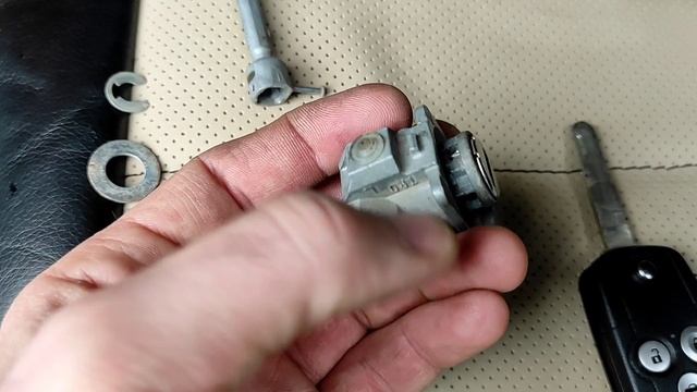 Ремонт дверного замка Honda Civic 4D 9