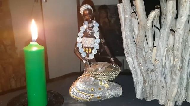 ДЕНЬГИ ЗАМАНИТЬ НА 40 МОНЕТ ДЛЯ ВСЕХ ВЕДЬМИНА ИЗБА ИНГА ХОСРОЕВА смотреть онлайн