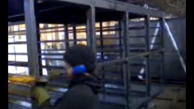 Зачистка сварочных швов пневмо болгаркой. Пневмошлифовальная машинка смотреть онлайн