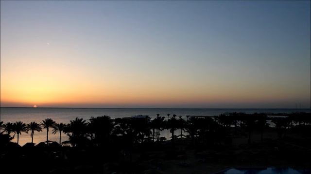 Mövenpick Resort Hurghada Sunrise from the balcony смотреть онлайн