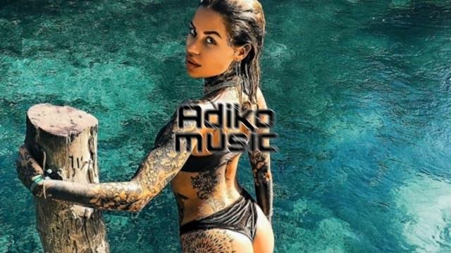 Mambo Italiano {Remix} {BASS BOOSTED} смотреть онлайн