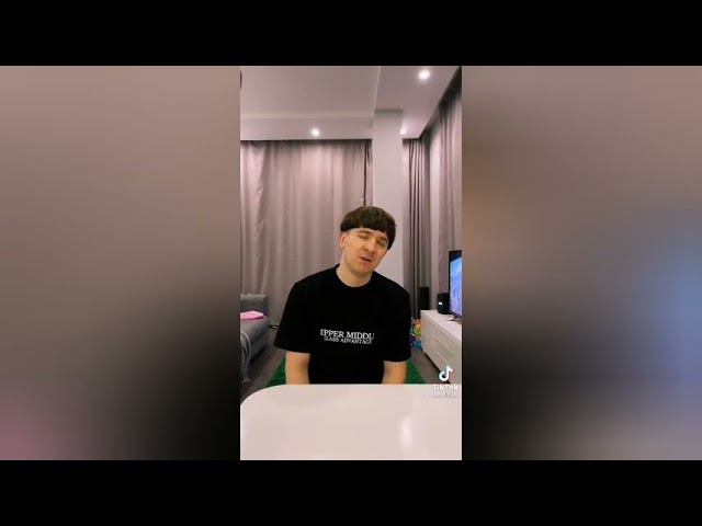 Прикол!!!!! . Как почувствовать вкус соли на языке без соли. Орал пол часа, остановите меня, угар!!! смотреть онлайн