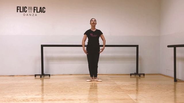 Ballet para niños de 3 a 6 años // FLIC FLAC DANZA CLASE #1 смотреть онлайн