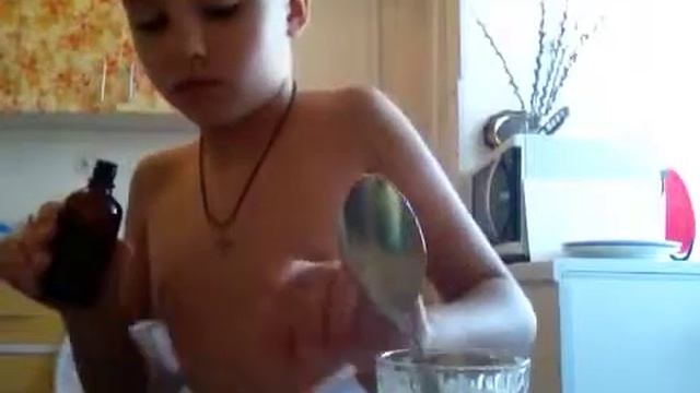 ПЯТНОВЫВОДИТЕЛЬ ОТ ЙОДА! СЕНСАЦИЯ!(но это не точно) смотреть онлайн