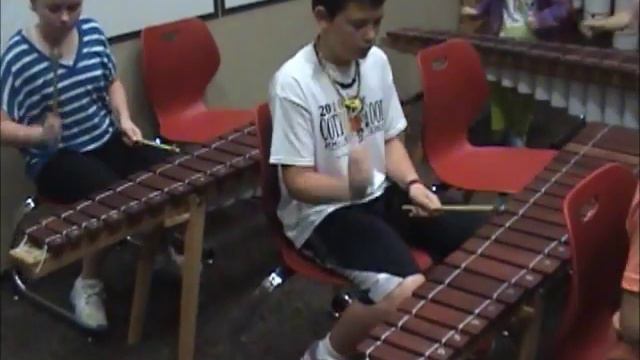 Dynamite (Taio Cruz) on Marimbas смотреть онлайн