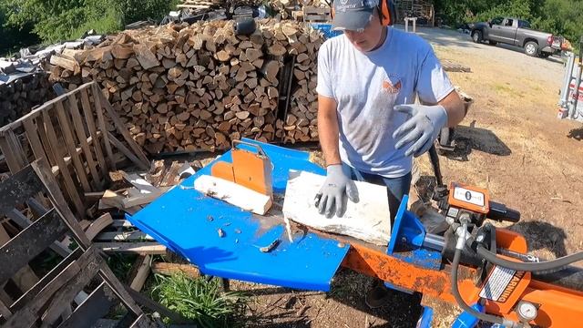 Stacking Firewood the easy way! смотреть онлайн