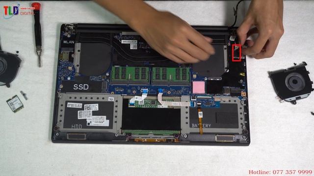 Tháo Lắp Và Mổ Sẻ Nội Tạng Laptop Dell Precision 5540 смотреть онлайн